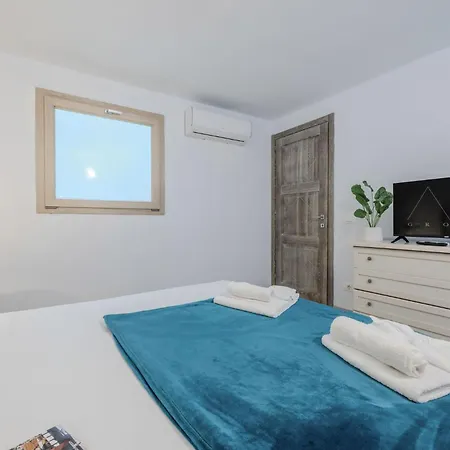 Sea View House 5